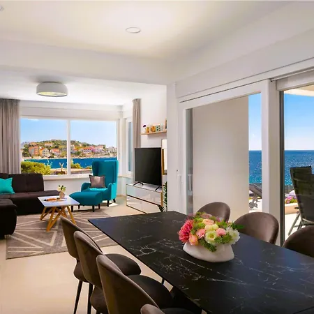 Luxury Beachfront Dolce Vita, * Sevid